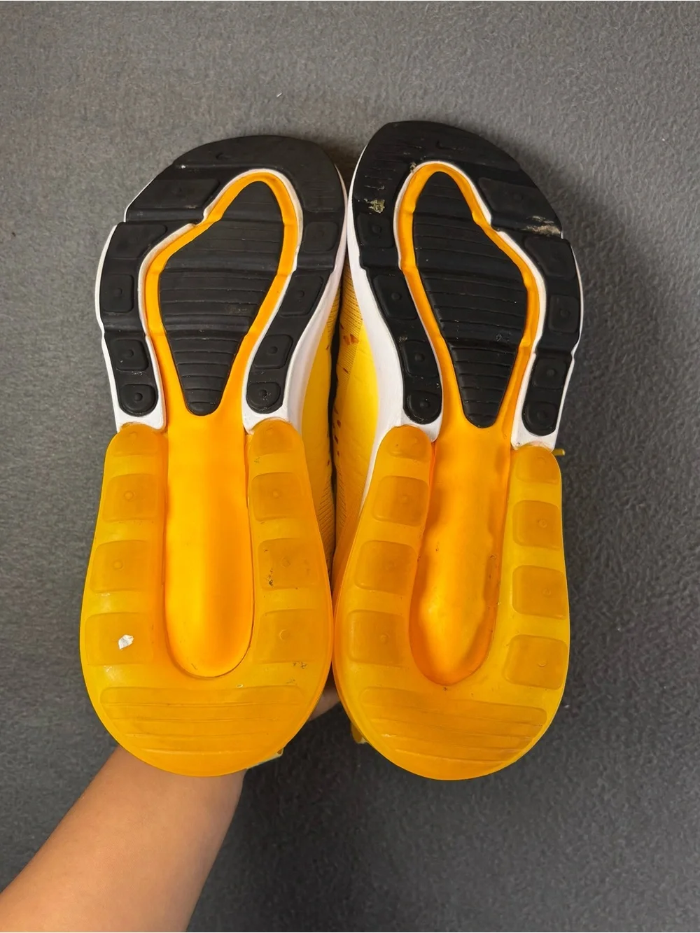 Nike Air Max 270 Women Yellow Running Lifestyle Shoes Size 7.5